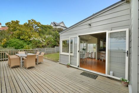 Photo of property in 22 Garfield Avenue, Roslyn, Dunedin, 9010