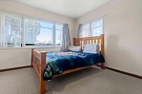 Photo of property in 129 Russell Road, Manurewa, Auckland, 2102