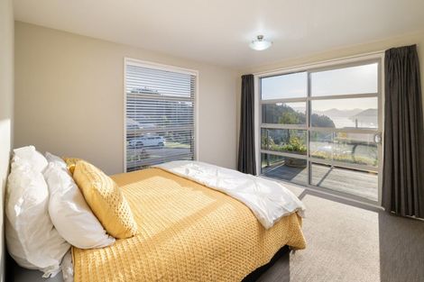 Photo of property in 33 Harbour View Heights, Picton, 7220