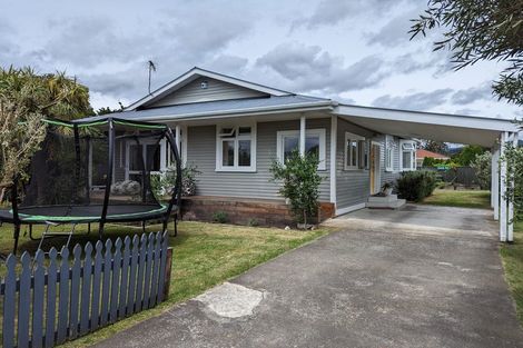Photo of property in 50 Hollis Road, Paraparaumu Beach, Paraparaumu, 5032