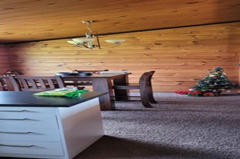 Photo of property in 8 Pararewa Drive, Whalers Gate, New Plymouth, 4310