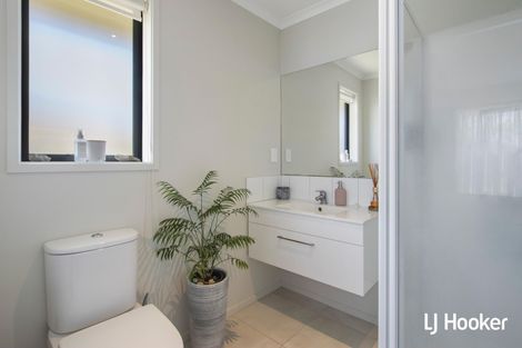 Photo of property in 32 Reel Road, Athenree, Waihi Beach, 3611