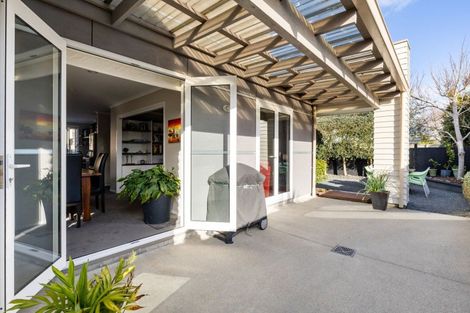 Photo of property in 49 Clare Street, Cambridge, 3434