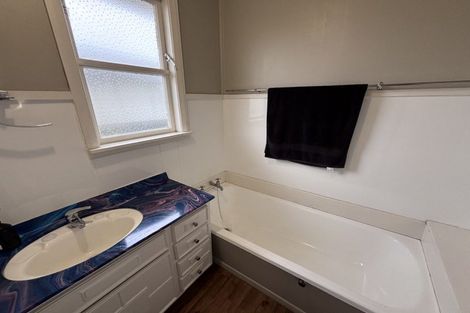 Photo of property in 27 Duff Crescent, Highbury, Palmerston North, 4412