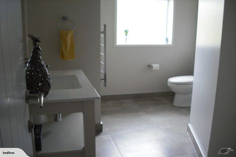 Photo of property in 500 Kinloch Road, Kinloch, Taupo, 3377