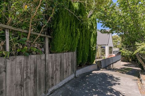 Photo of property in 21 Te Arataura Street, Takapuwahia, Porirua, 5022