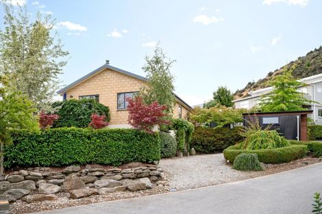 Photo of property in 19 Allenby Place, Wanaka, 9305