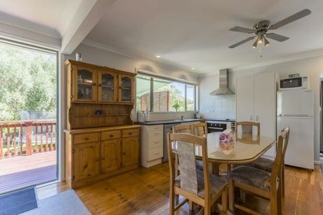 Photo of property in 28 Ruapehu Street, Paraparaumu, 5032