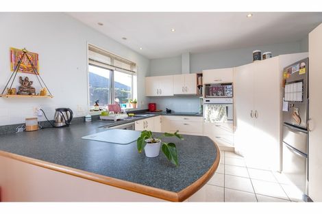 Photo of property in 2 Cherrytree Lane, Spreydon, Christchurch, 8024