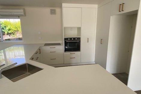 Photo of property in 1 Lysaght Place, Welcome Bay, Tauranga, 3112