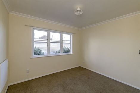 Photo of property in 4 Freyberg Street, Levin, 5510