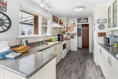 Photo of property in 34 Fergusson Street, Solway, Masterton, 5810