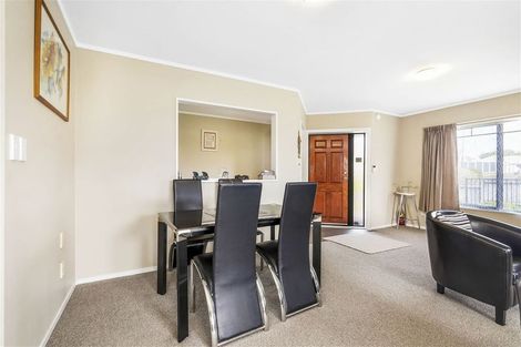 Photo of property in 17 Mews Place, Forest Lake, Hamilton, 3200