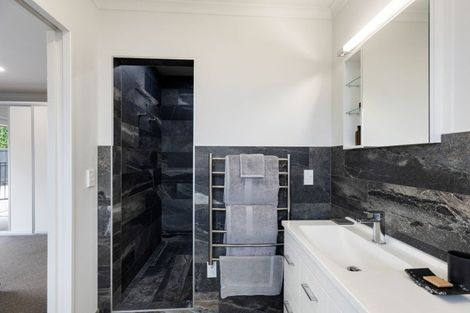 Photo of property in 13 Spinnaker Drive, Flagstaff, Hamilton, 3210