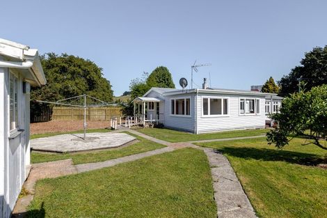 Photo of property in 12 Mara Street, Mangatainoka, Pahiatua, 4982