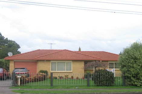 Photo of property in 99 Settlement Road, Papakura, 2110