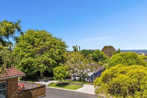 Photo of property in 2/27 Simkin Avenue, St Johns, Auckland, 1072