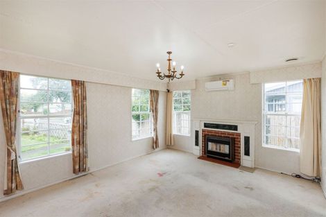 Photo of property in 12 Motuoapa Place, Kelvin Grove, Palmerston North, 4414