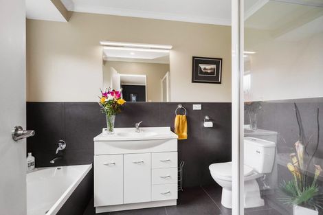 Photo of property in 92 Maungakaramea Road, Puwera, Whangarei, 0178