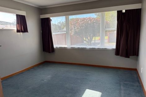 Photo of property in 15 Dakota Avenue, Beach Haven, Auckland, 0626
