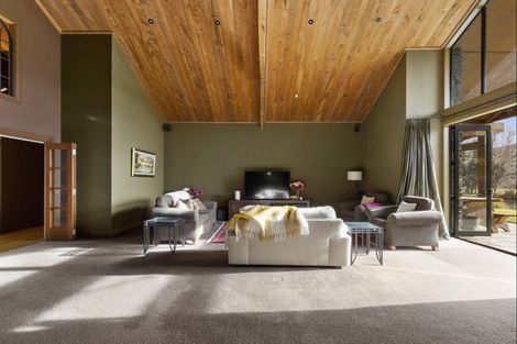 Photo of property in 73 Alec Robins Road, Lake Hayes, Queenstown, 9371