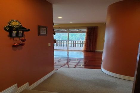 Photo of property in 701a Beach Road, Rothesay Bay, Auckland, 0630