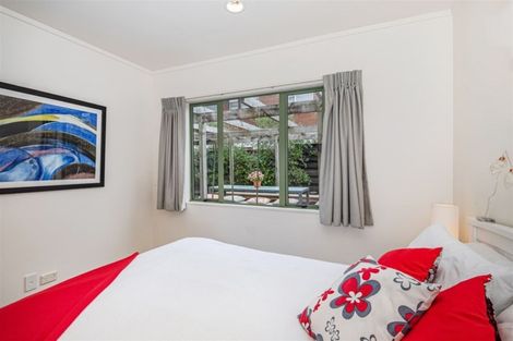 Photo of property in 2/770 Beach Road, Browns Bay, Auckland, 0630