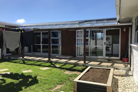 Photo of property in 16 Baxter Street, Grasmere, Invercargill, 9810