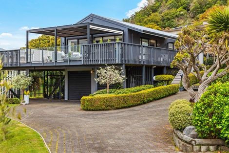 Photo of property in 13 Silich Street, Acacia Bay, Taupo, 3330