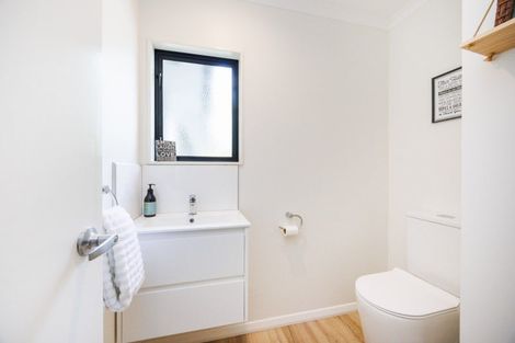 Photo of property in 31 Kahuterawa Road, Linton, Palmerston North, 4472