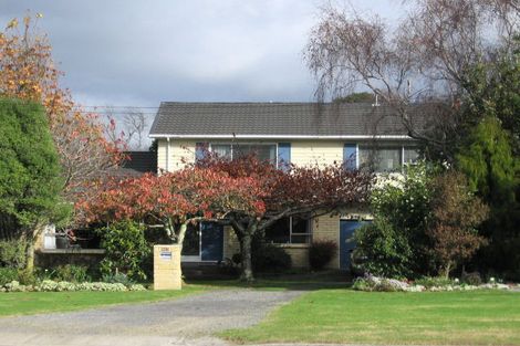 Photo of property in 256 Te Moana Road, Waikanae, 5036