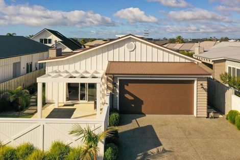 Photo of property in 6 Ascarina Way, Papamoa Beach, Papamoa, 3118