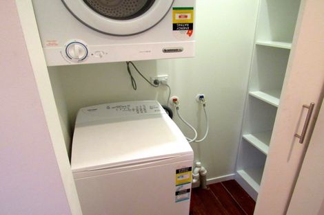 Photo of property in 43955/2 Rawene Avenue, Westmere, Auckland, 1022