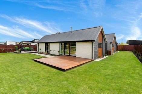 Photo of property in 19 Kohunga Crescent, Bottle Lake, Christchurch, 8083