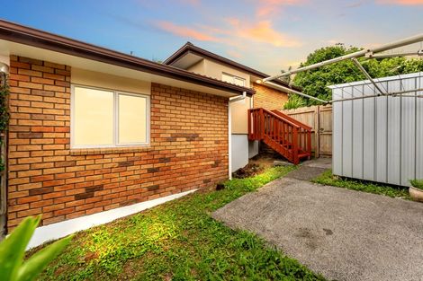 Photo of property in 1 Luna Place, Henderson, Auckland, 0612