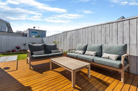 Photo of property in 11 Spotted Dove Road, Hobsonville, Auckland, 0616