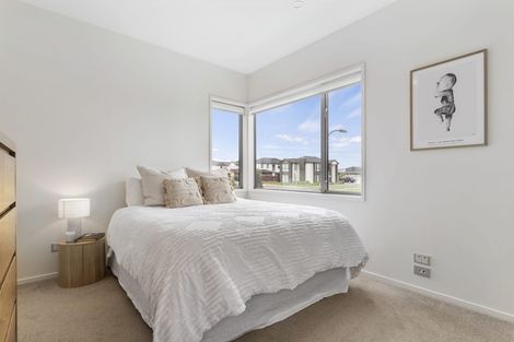 Photo of property in 5 Horomia Road, Karaka, Papakura, 2113