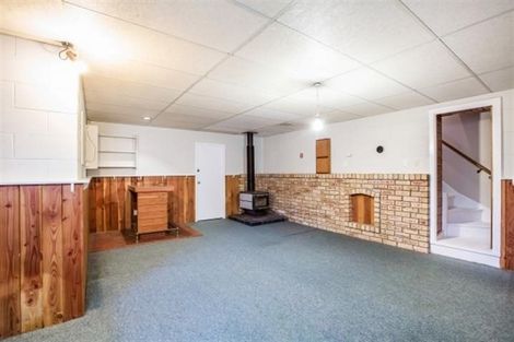 Photo of property in 274 Shaw Road, Titirangi, Auckland, 0604