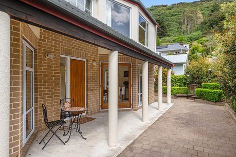 Photo of property in 1/84 Bowenvale Avenue, Cashmere, Christchurch, 8022