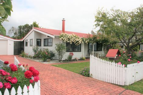 Photo of property in 74 Cherry Drive, Mosgiel, 9024