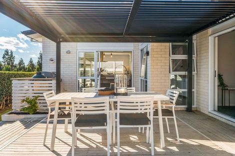 Photo of property in 14 Te Otinga Place, Pyes Pa, Tauranga, 3112
