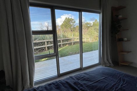 Photo of property in 48 Christian Road, Swanson, Auckland, 0614