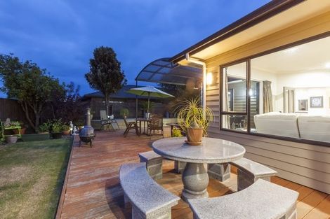 Photo of property in 22 Georgia Grove, Paraparaumu, 5032