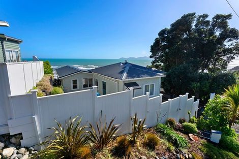 Photo of property in 86 Ames Street, Paekakariki, 5034