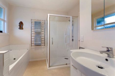 Photo of property in 2 Hudson Street, Bryndwr, Christchurch, 8053