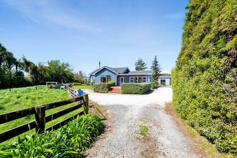 Photo of property in 1233 Egmont Road, Egmont Village, New Plymouth, 4372