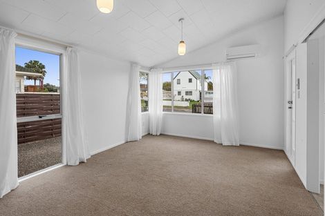 Photo of property in 43 Paramount Parade, Tikipunga, Whangarei, 0112