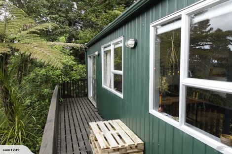 Photo of property in 150 Konini Road, Titirangi, Auckland, 0604