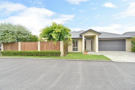 Photo of property in 9 Scarlet Lane, Redwood, Christchurch, 8051