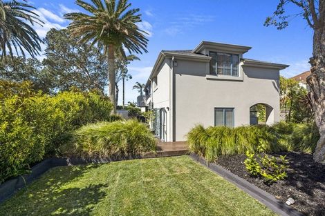 Photo of property in 1/71 Princes Street, Northcote Point, Auckland, 0627